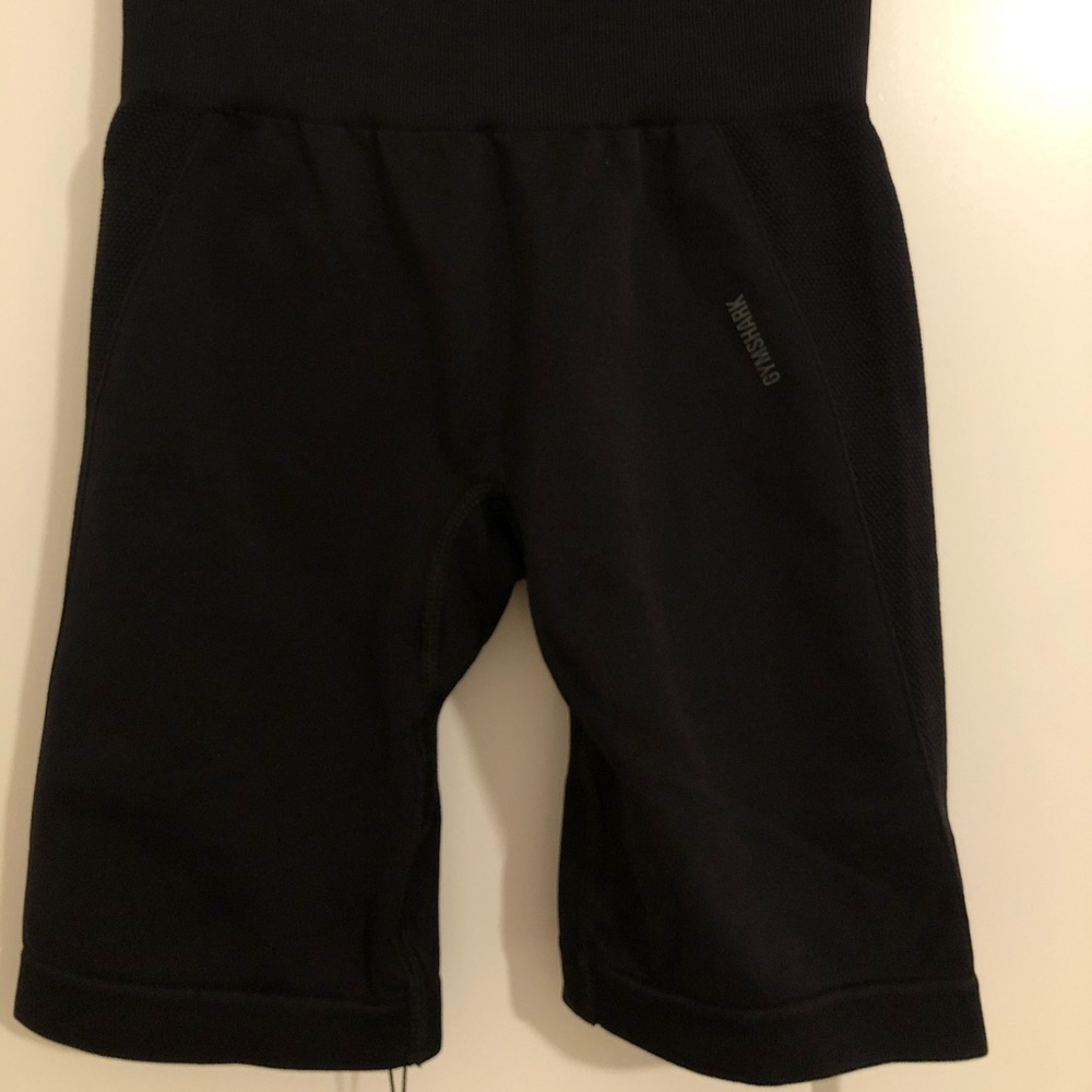 NWT. Gymshark flex cycling shorts.